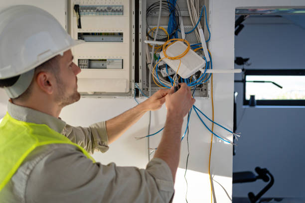 Best Affordable Emergency Electrician  in Staffd, OR